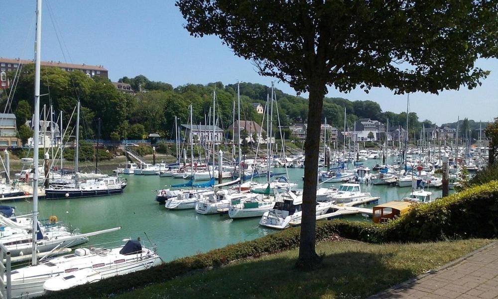 Studio L'Oree Du Port Saint-Valery-en-Caux Bagian luar foto